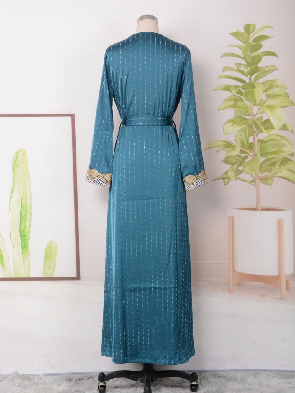 Sequnis Embroidery Green Belted Kaftan Dress