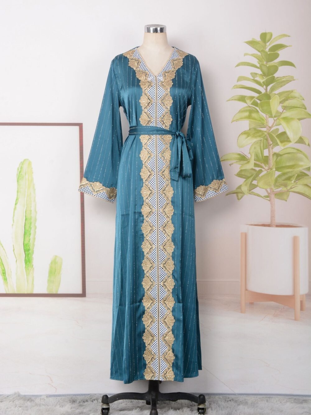 Sequnis Embroidery Green Belted Kaftan Dress