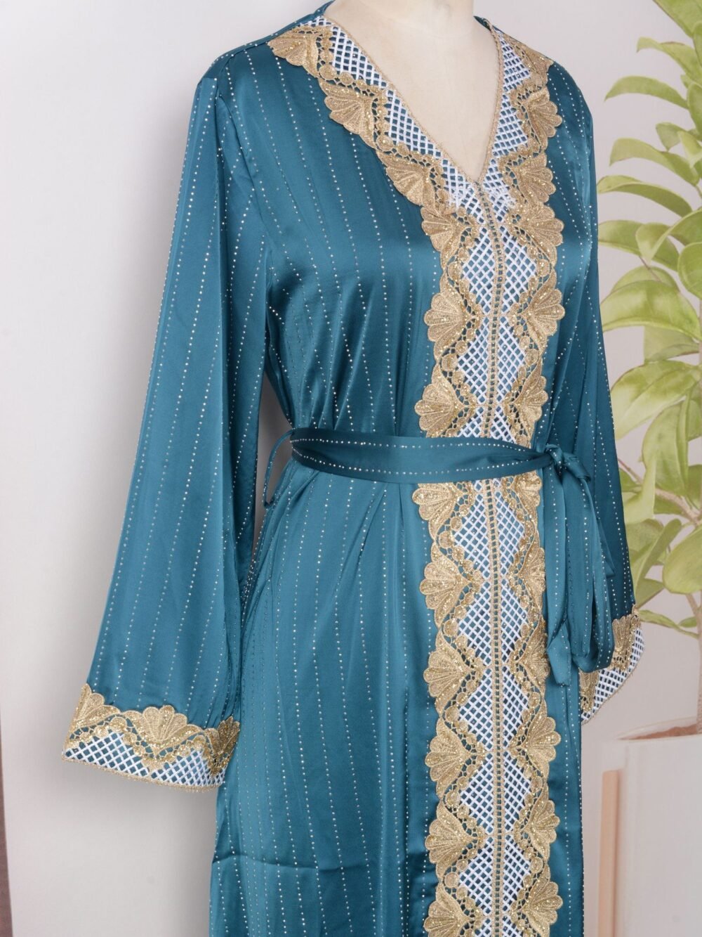 Sequnis Embroidery Green Belted Kaftan Dress