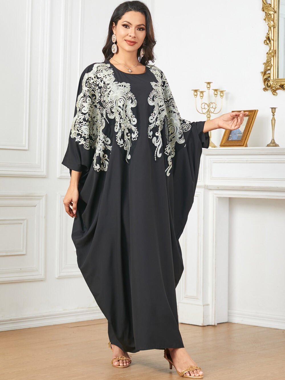 Dolman Sleeve Embroidered Traditional Muslim Kaftan